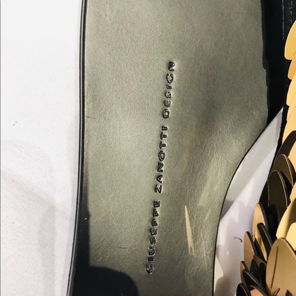 Giuseppe Zanotti Black Suede Gold Leaf Sandals 5.5 - Picture 9 of 9